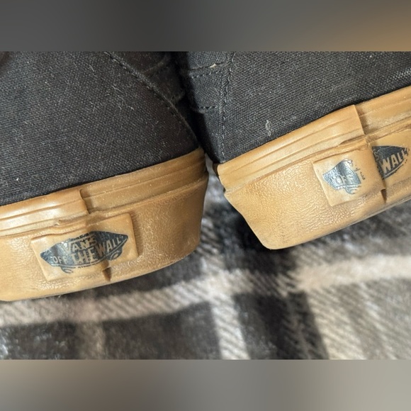 Vans Black and Brown High-Top Sneakers Classic Style - Picture 3 of 4